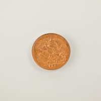 Lot 1021 - HALF SOVEREIGN DATED 1910