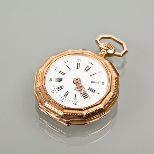 Lot 1031 - LADY'S VICTORIAN FOB WATCH with Roman numerals,...