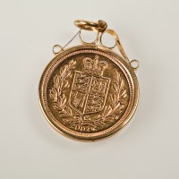 Lot 1091 - HALF SOVEREIGN DATED 2002 in a pendant mount