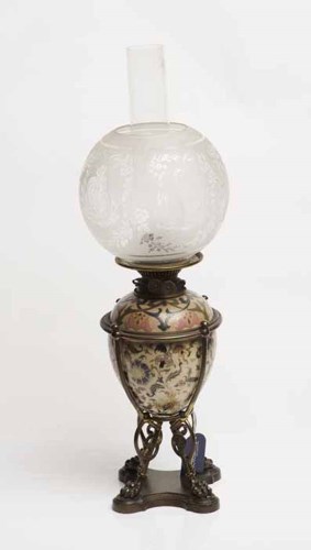 Lot 1079 - 19TH CENTURY OIL LAMP in the manner of Zsolnay...