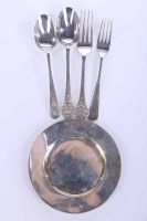 Lot 283 - GEORGE V SMALL SILVER ARMADA STYLE PIN DISH...