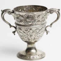 Lot 300A - GEORGE III IRISH SILVER TWIN HANDLED CUP maker'...