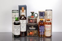 Lot 682 - GLENFIDDICH ROBERT THE BRUCE CROCK Single...