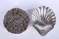 Lot 326 - EDWARIDAN PIERCED SILVER POT POURRI BOX maker...