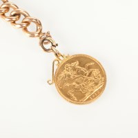 Lot 1033 - SOVEREIGN DATED 1912 on a curb link bracelet