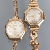 Lot 1055 - LADY'S MID TWENTIETH CENTURY ZODIAC WRIST...