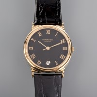 Lot 1057 - GENTLEMAN'S RAYMOND WEIL WRIST WATCH the round...