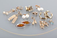 Lot 1319 - TEN PAIRS OF GOLD EARRINGS along with a pair...