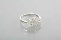 Lot 1187 - DIAMOND CLUSTER RING set with brilliant and...