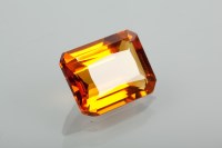 Lot 1360 - UNMOUNTED EMERALD CUT CITRINE approximately 39....