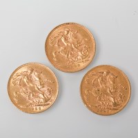 Lot 1093 - THREE SOVEREIGNS DATED 1926, 1927 AND 1930