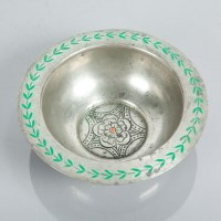 Lot 521 - LIBERTY & CO TUDRIC PEWTER BOWL with foliate...