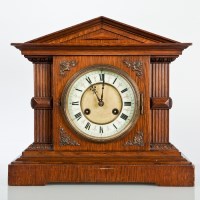 Lot 277 - EARLY 20TH CENTURY OAK MANTEL CLOCK of...