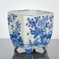 Lot 117 - CHINESE BLUE AND WHITE PLANTER with floral...