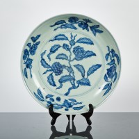 Lot 127 - CHINESE BLUE AND WHITE CHARGER decorated with...