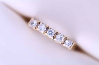 Lot 1871 - DIAMOND FIVE STONE RING set with five...