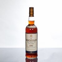 Lot 826 - THE MACALLAN 1981 18 YEAR OLD Single Highland...