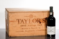 Lot 934 - TAYLOR'S 1975 VINTAGE PORT (11) Bottled in...