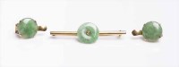 Lot 1884A - JADE BAR BROOCH AND EARRING SUITE the brooch...