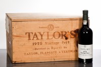 Lot 939 - TAYLOR'S 1975 VINTAGE PORT (12) Bottled in...