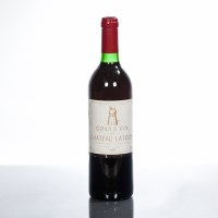 Lot 971 - GRAND VIN de CHATEAU LATOUR 1982 Premier Grand...