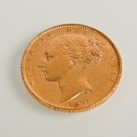 Lot 1072 - SOVEREIGN DATED 1871 with a shield back