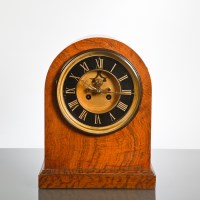 Lot 275 - LATE VICTORIAN OAK MANTEL CLOCK with black...
