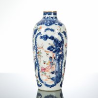 Lot 128 - EARLY 20TH CENTURY CHINESE FAMILLE ROSE VASE...