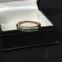 Lot 5 - 9CT GOLD AND GEM SET RING