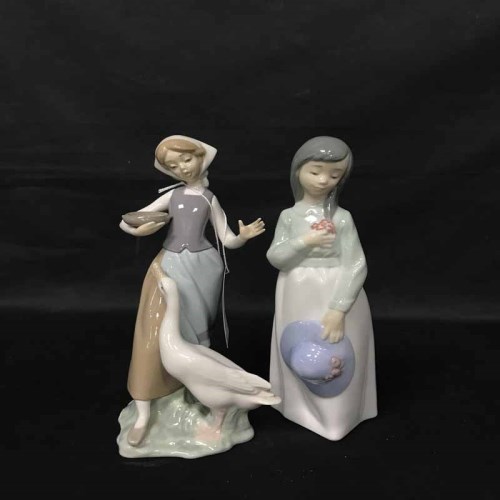 Lot 177 - LOT OF LLADRO AND NAO FIGURES (7)