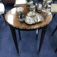 Lot 339 - MAHOGANY OVAL OCCASIONAL TABLE