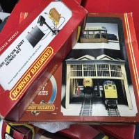 Lot 428 - GOOD LOT OF HORNBY 00 GAUGE TRACK AND TRACK...