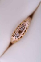 Lot 1995 - COLLECTION OF FIVE GOLD DRESS RINGS including...