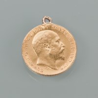 Lot 1037 - HALF SOVEREIGN DATED 1902 soldered with a...