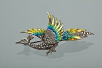 Lot 1121 - EARLY TWENTIETH CENTURY ENAMELLED BIRD MOTIF...