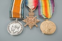 Lot 274 - WORLD WAR ONE TRIO AND REGIMENTAL SPORRAN the...