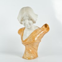 Lot 321 - EARLY 20TH CENTURY YELLOW AND CARRARA MARBLE...