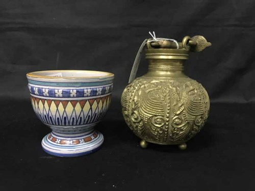 Lot 27 - LOT OF ASIAN STYLE ITEMS TO INCLUDE CARVED...