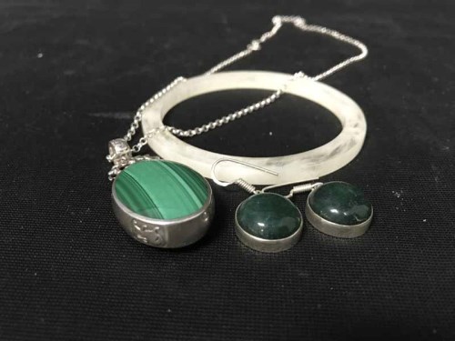 Lot 89 - LOT OF SILVER AND AGATE NECKLACES along with...