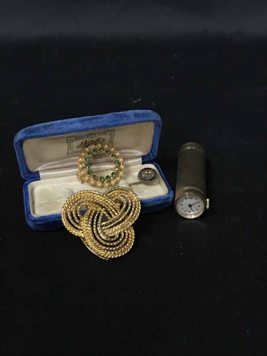 Lot 79 - GROUP OF VARIOUS COSTUME JEWELLERY including a...