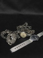 Lot 195 - ASSORTED COLLECTION OF WATCHES, PENS AND...