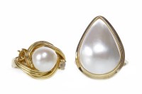 Lot 46 - PEARL DRESS RING set with a large pear shaped...