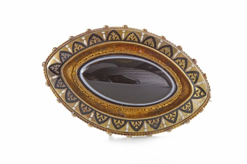 Lot 223 - VICTORIAN AGATE AND ENAMEL BROOCH c.1860, of...