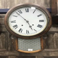 Lot 22 - LARGE WALL CLOCK WITH WOOD AND GLASS FRAME