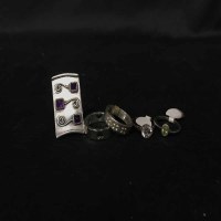 Lot 29 - LOT OF VARIOUS SILVER AND DRESS RINGS
