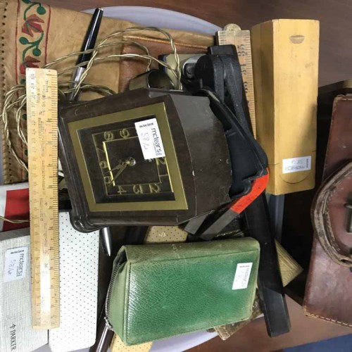 Lot 58 - LOT OF COLLECTABLES including a clock, a...