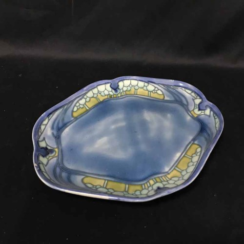 Lot 84 - MINTON SECESSIONIST SHAPED OVAL TRAY decorated...