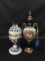 Lot 257 - CONTINENTAL CERAMIC EWER AND A BLUE AND WHITE...