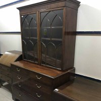 Lot 273 - 19TH CENTURY MAHOGANY CHEST OF DRAWERS with a...