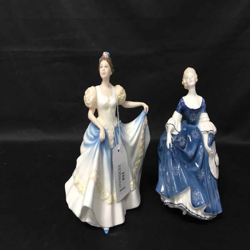Lot 521 - LOT OF COLLECTABLE CERAMICS comprising two...